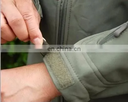 Men Camo Softshell Jacket For Hunting