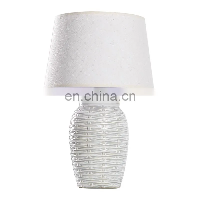 new European design of rattan pattern ceramic table lamp for indoor room