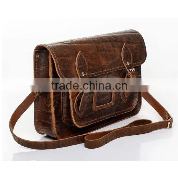 Hot selling free patterns for leather bags best messenger bag for college