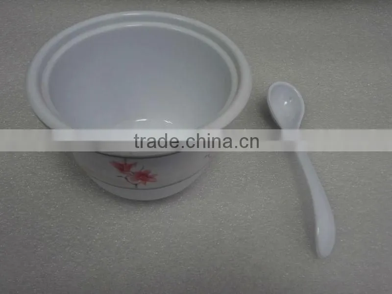 Melamine sugar pot with small spoon