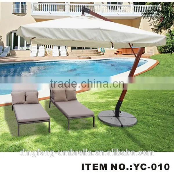 High quaity leisure garden umbrella besides swimming pool