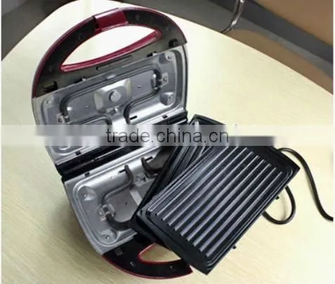 Mini pancake sanwich waffle maker with detachable plate