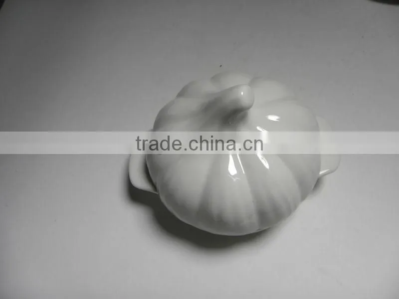 ceramic garlic jar