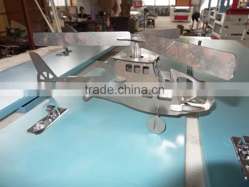 Rabbit 1500*2500mm Fiber Laser Cutting Machine