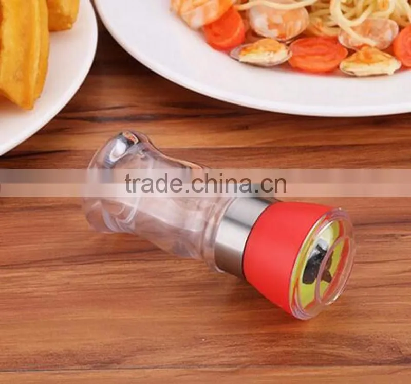 Factory supplier Mini glass salt and pepper grinder set