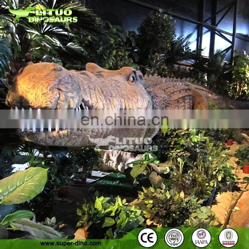 Animatronic Crocodile Moving Animals in Jungle Park