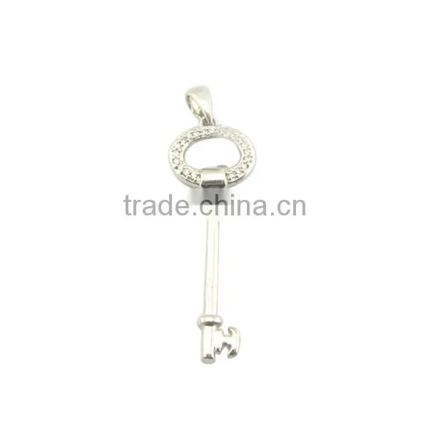 key pendant with cz in rhodium plating fashion silver key pendant