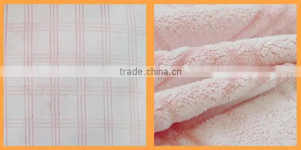 150D/288F 2013 plaid Warm roll Printed coral Fleece Blankets/Throws/pink fancy design cutting 100% polyester for home