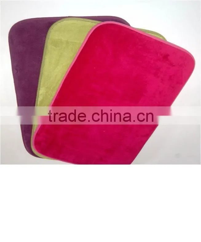fleece bathmat with anti-slip base