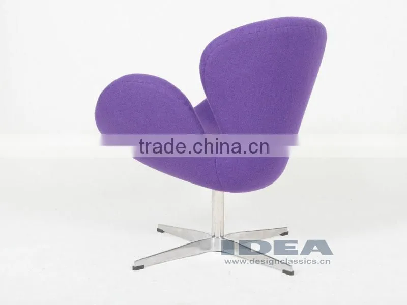 Replica Arne Jocabsen Swan Chair - Purple Fabric
