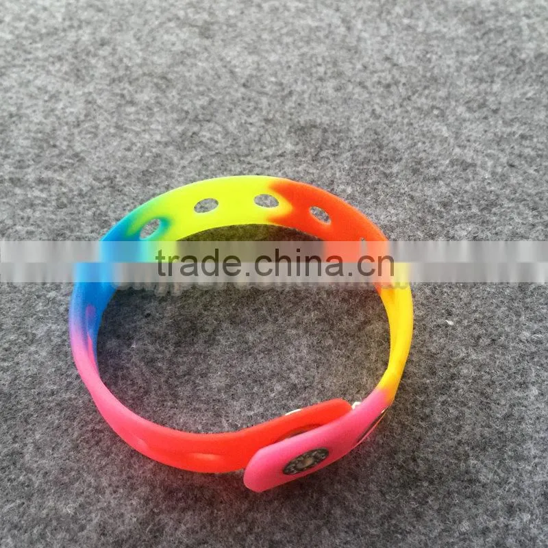 Personalized Cheap Charm Silicone rubber Bracelets with PVC Charms