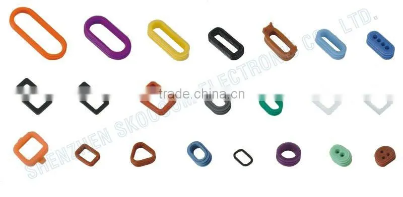 Connector sealing elements