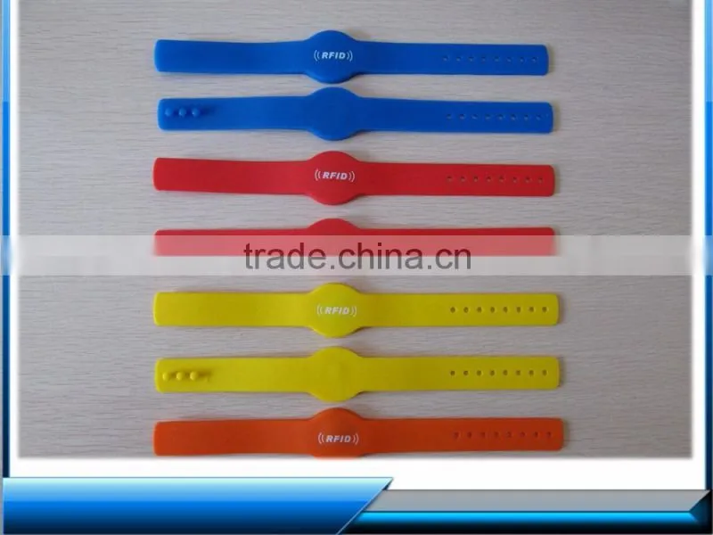 wholesale abibaba adjustable silicon wristband rfid with classic 1K chip