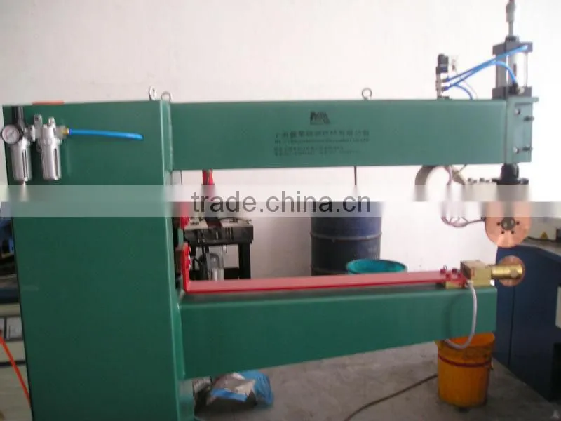Galvanised metal tubes seam welding machine