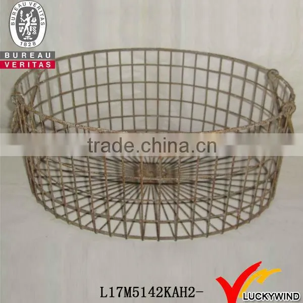 Functional durable vintage country style gardening flower basket