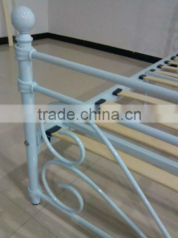 bedroom furniture wrought iron beds
