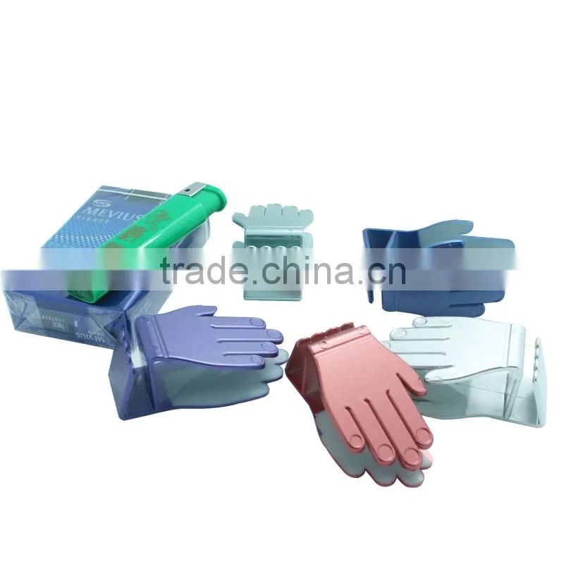Hand shape lighter holder lighter clip