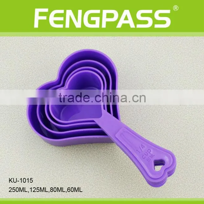 kids plastic spoons(88-90-101)