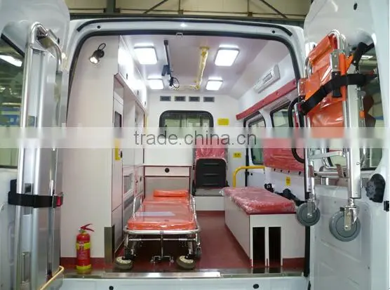 Ford Transit CQK5039XJHCY4 ambulance (middle roof)
