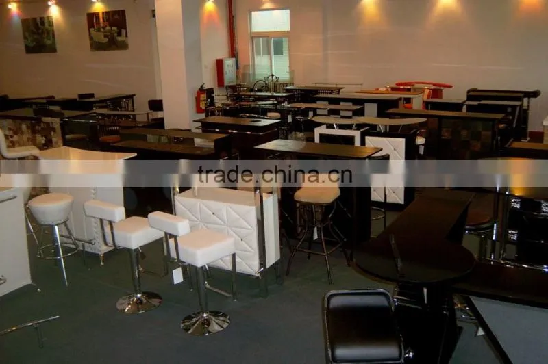 Bar Counter with Chairs
