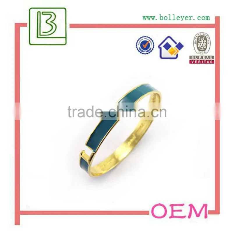 Customized Original Heart Bracelet Wholesale With Metal