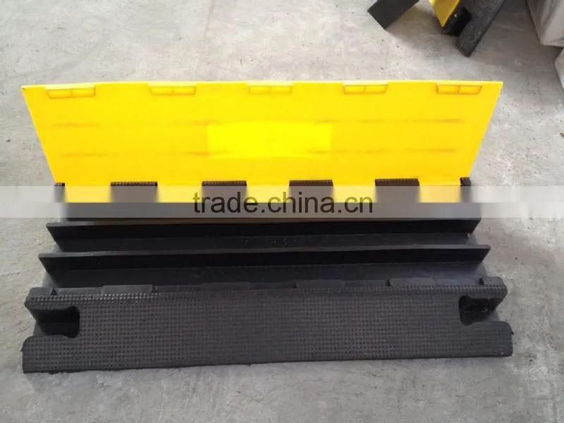 3 Channels Rubber cable protection cover