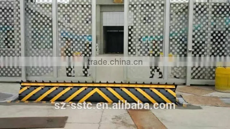 Massive production heavy duty security road blocker with steel tire killer