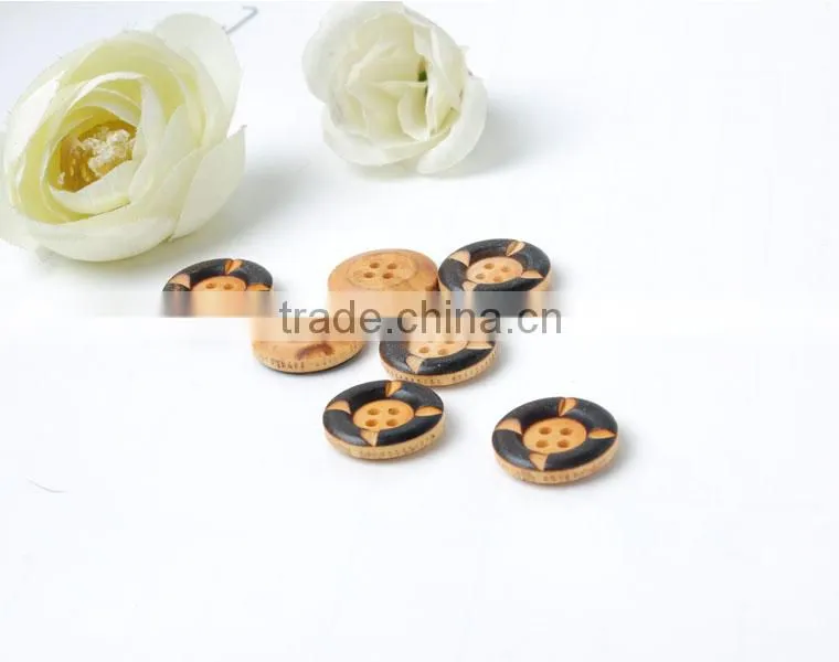 32L fancy burnt 4-holes wood button