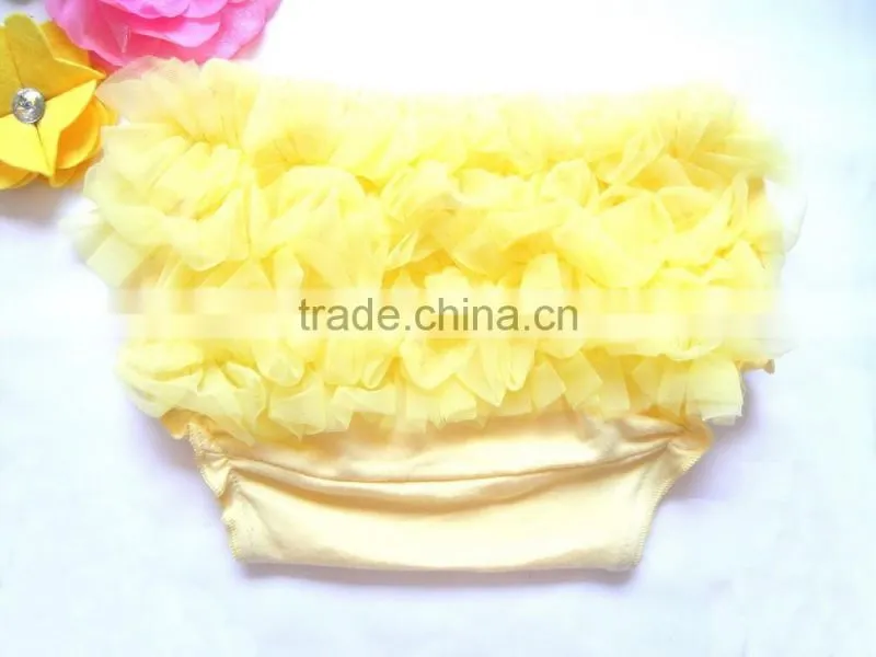 Suitable for all season 2016 design for kids wholesale gold dot ruffles baby organic cotton bloomers