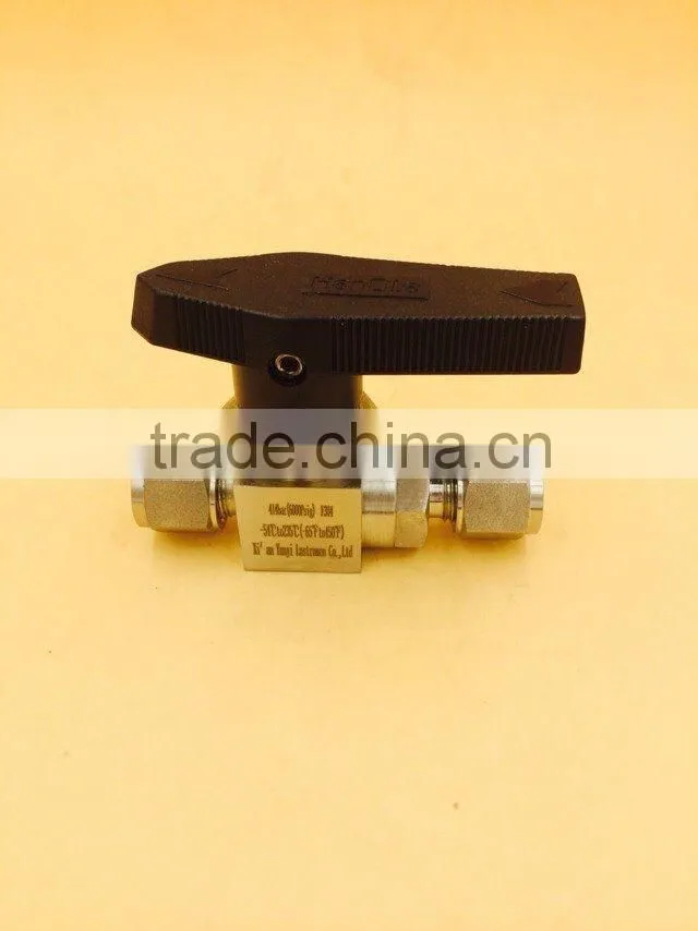 High pressure angle type ball valve