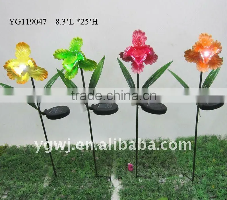 small metal flower for garden decoration
