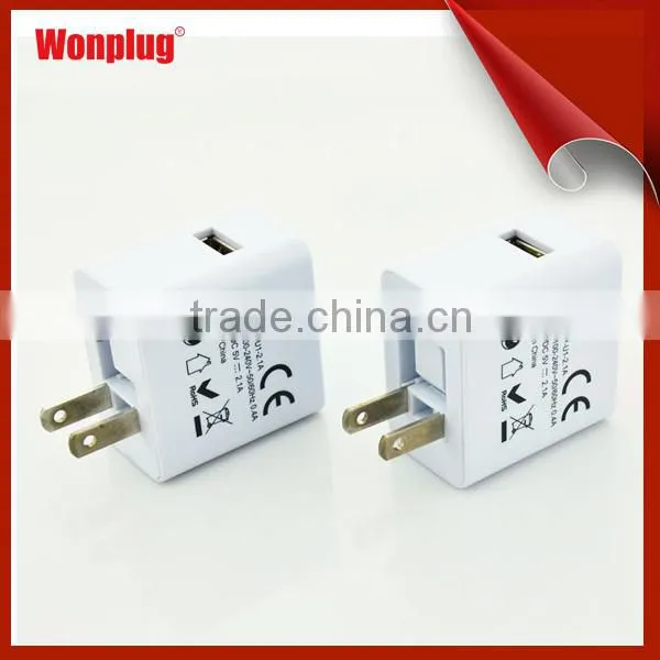 2.1A world travel mobile phone universal retractable usb charger