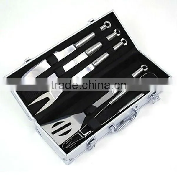 BQ-0081 / 5 pcs bbq set in aluminum box