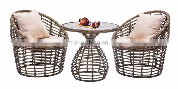 Brown Color Garden Wicker Dining Table And Chairs Rattan Coffee Glass Round Table And Chair