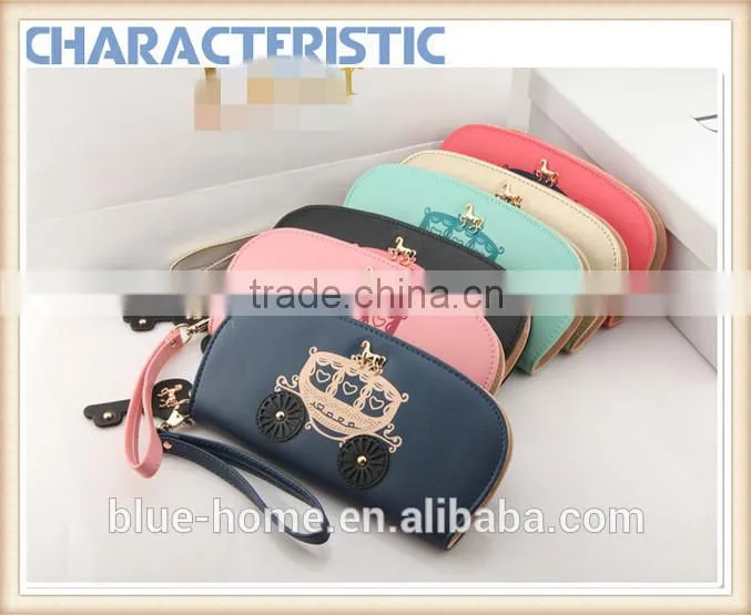 2015 low MOQ purse Cheap Oval carriage shape design clutch wallet with tote band