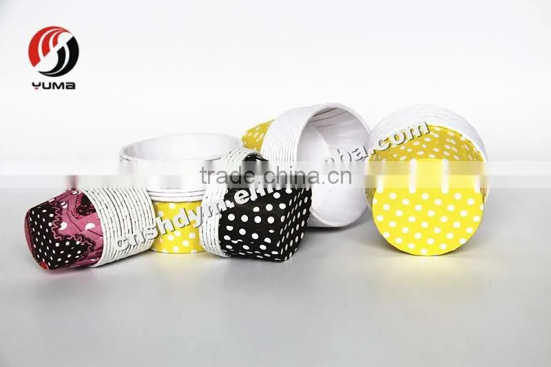 colorful disposable round paper cake cup
