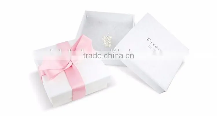 Gift box packaging paper t-shirt box cylinder packaging box with silver foil prin