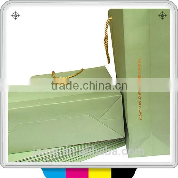 fashion cloth packaging paper gift bags with handles
