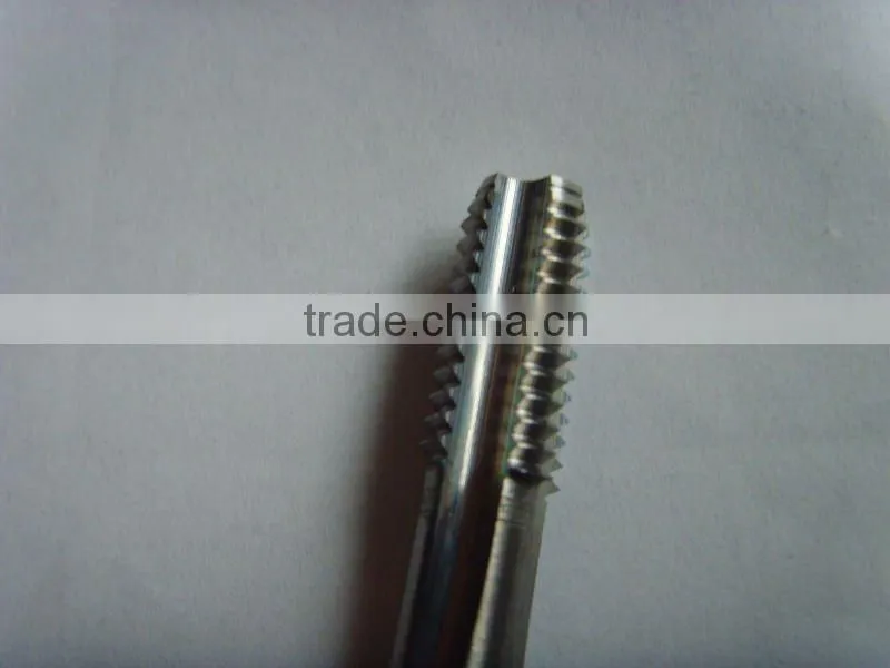 Tungsten solid carbide thread milling cutter