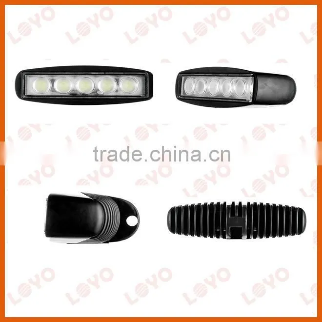 Hot sale IP67 10-30v LED Driving Light 15w LED Truck Light 12v LED Work Light For Cars
