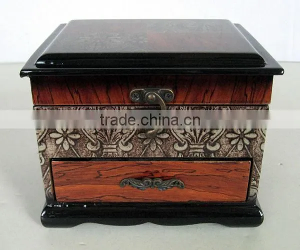 fashionable custom-made jewelry box