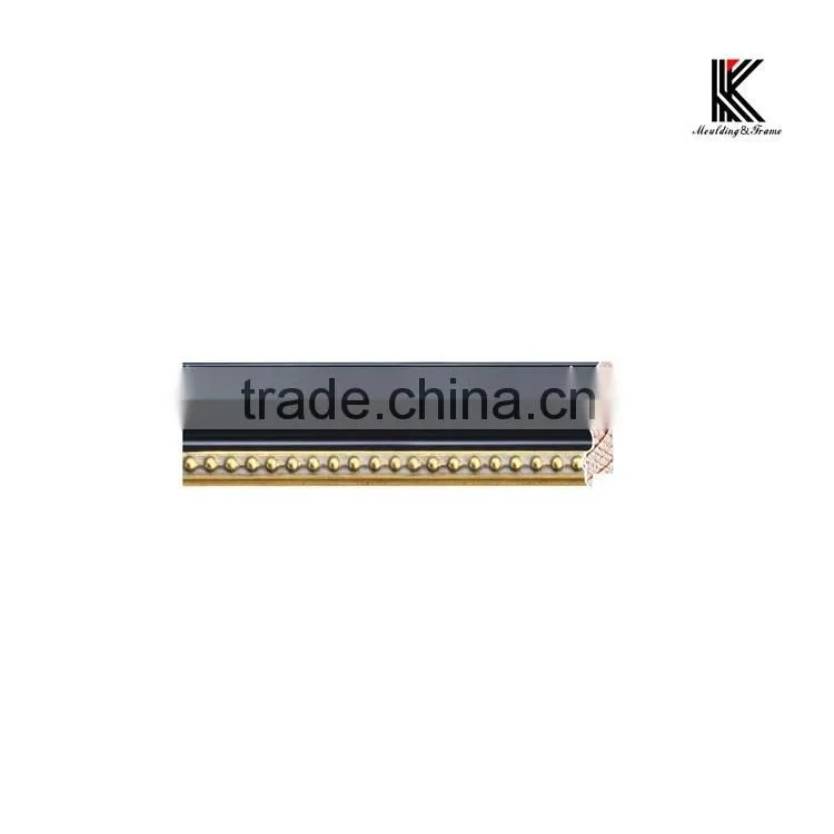 Black canvas frame moulding