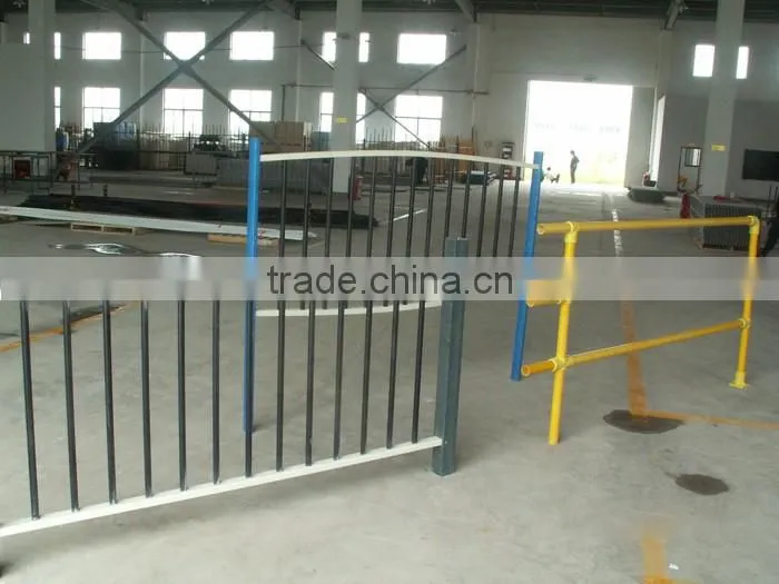 Better anti aging properties cheap highway crowd barrier