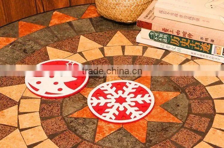 New Year Gifts Colorful Round Christmas Cartoon Fabric Coaster Wholesale