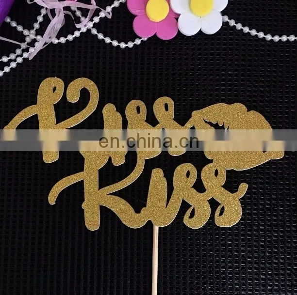 New Arrival 'Kiss Kiss' Wedding Cake Topper Birthday Party Cake Decorations