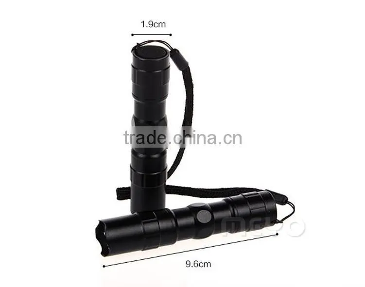 Fashion popular battery flash torch with custom logo for gift