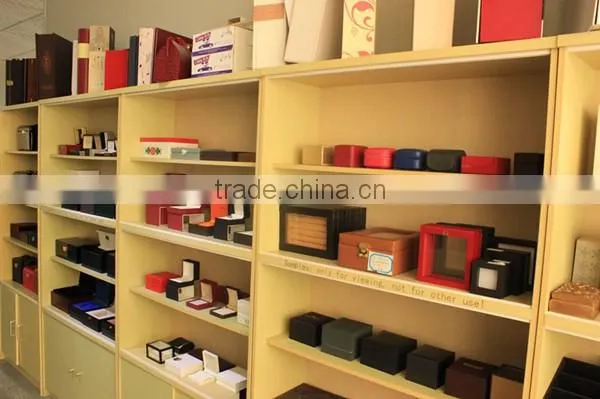China supplier handcraft cherry wood cigar humidor