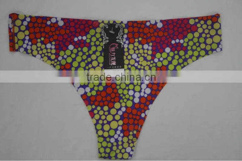 2014 Laser Cut Dot Print Seamless Latest Panty Designs Women