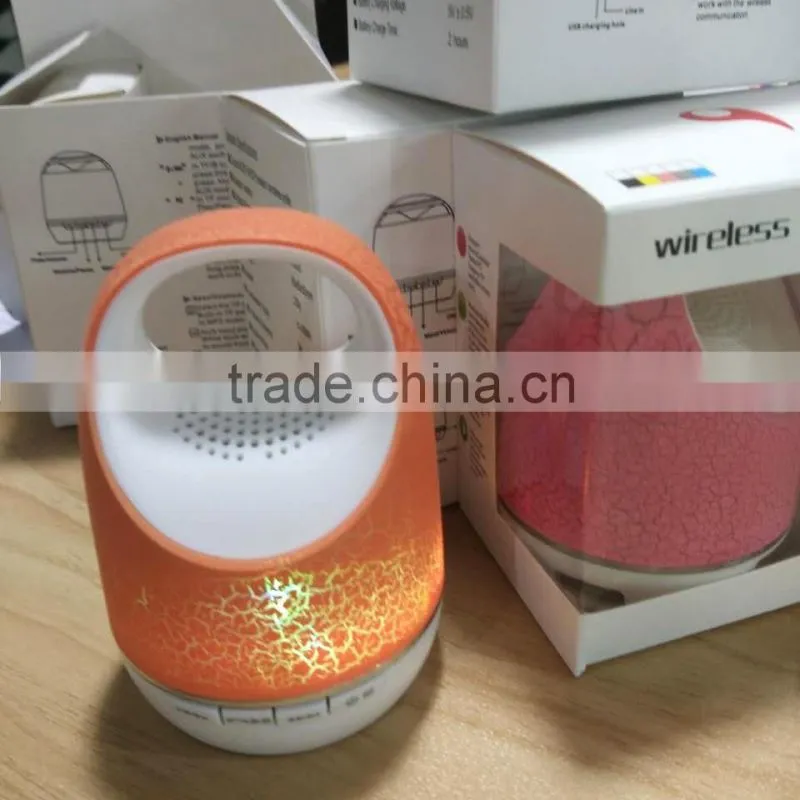 2016 portable fashion handle design led crackle custom logo printing wireless mini speaker