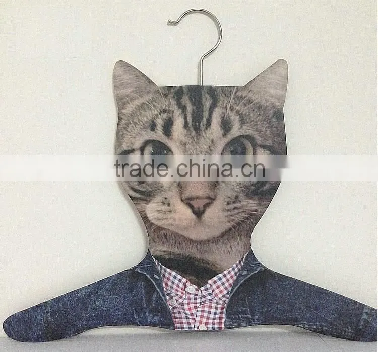 Innovative Creative Animal Clothes Hanger OEM Cartoon Animal Plastic Baby Clothes Hanger